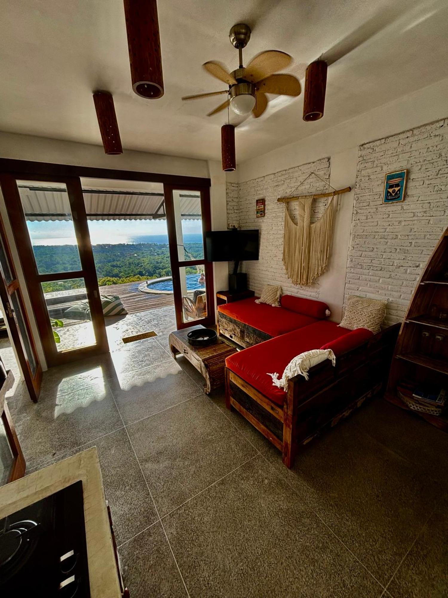 Padawatu * Uluwatu
